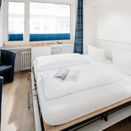 Haus Karlstrasse Ferienwohnung Regina Norderney Esterno foto